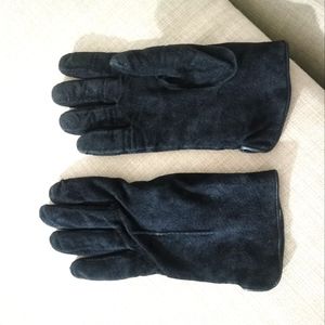 Black faux suede gloves